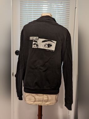 I'll Meet You In New York Button Down Sweatshirt Size Medium